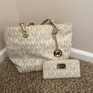 Michael Kors purse & wallet